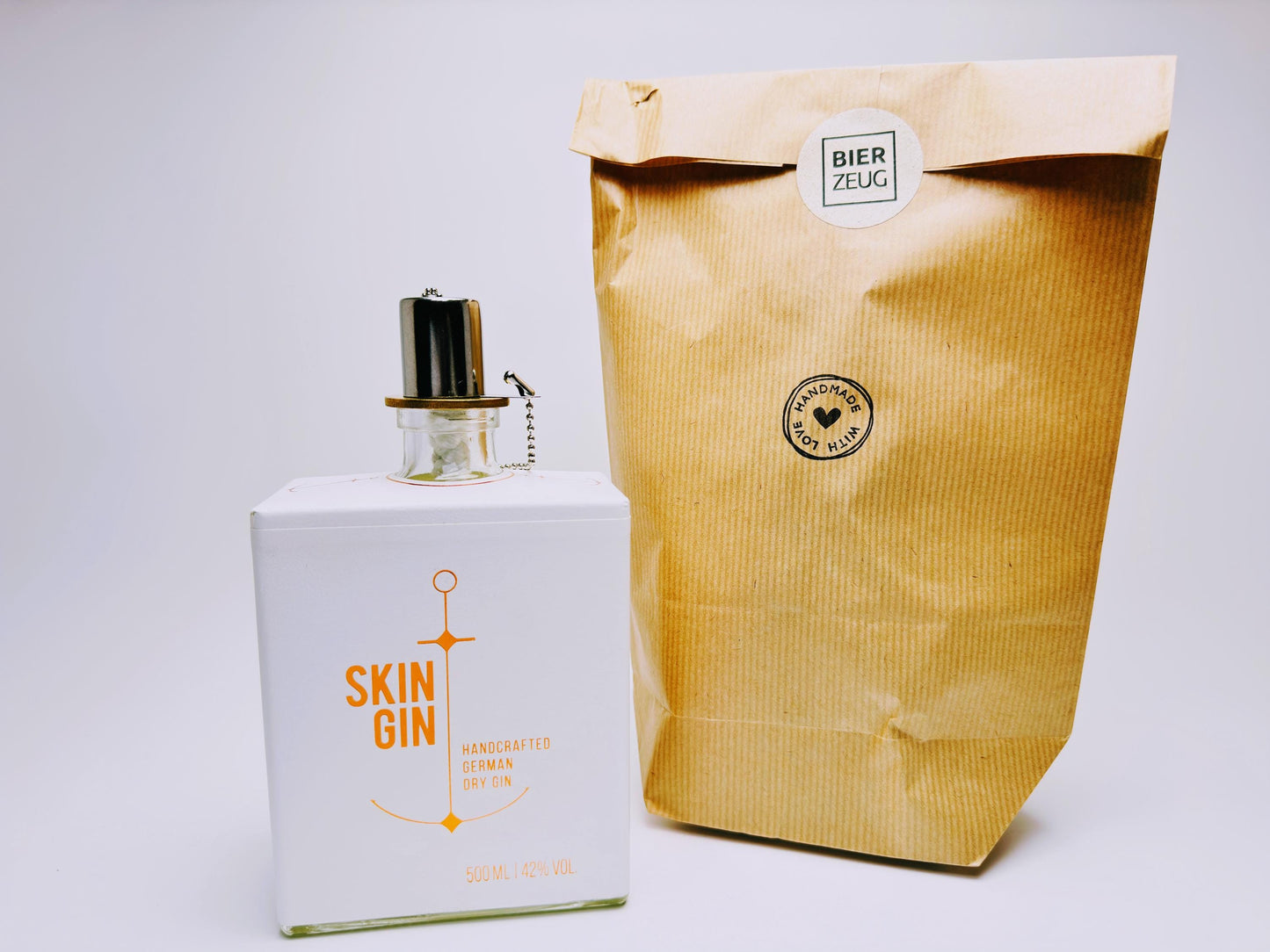 Gin Öllampe “Skin“ | Handgemachte Öllampe aus Skin Gin Flaschen | Upcycling | Handgefertigt | Individuell | Geschenk | Deko | H:20cm, 0,5l