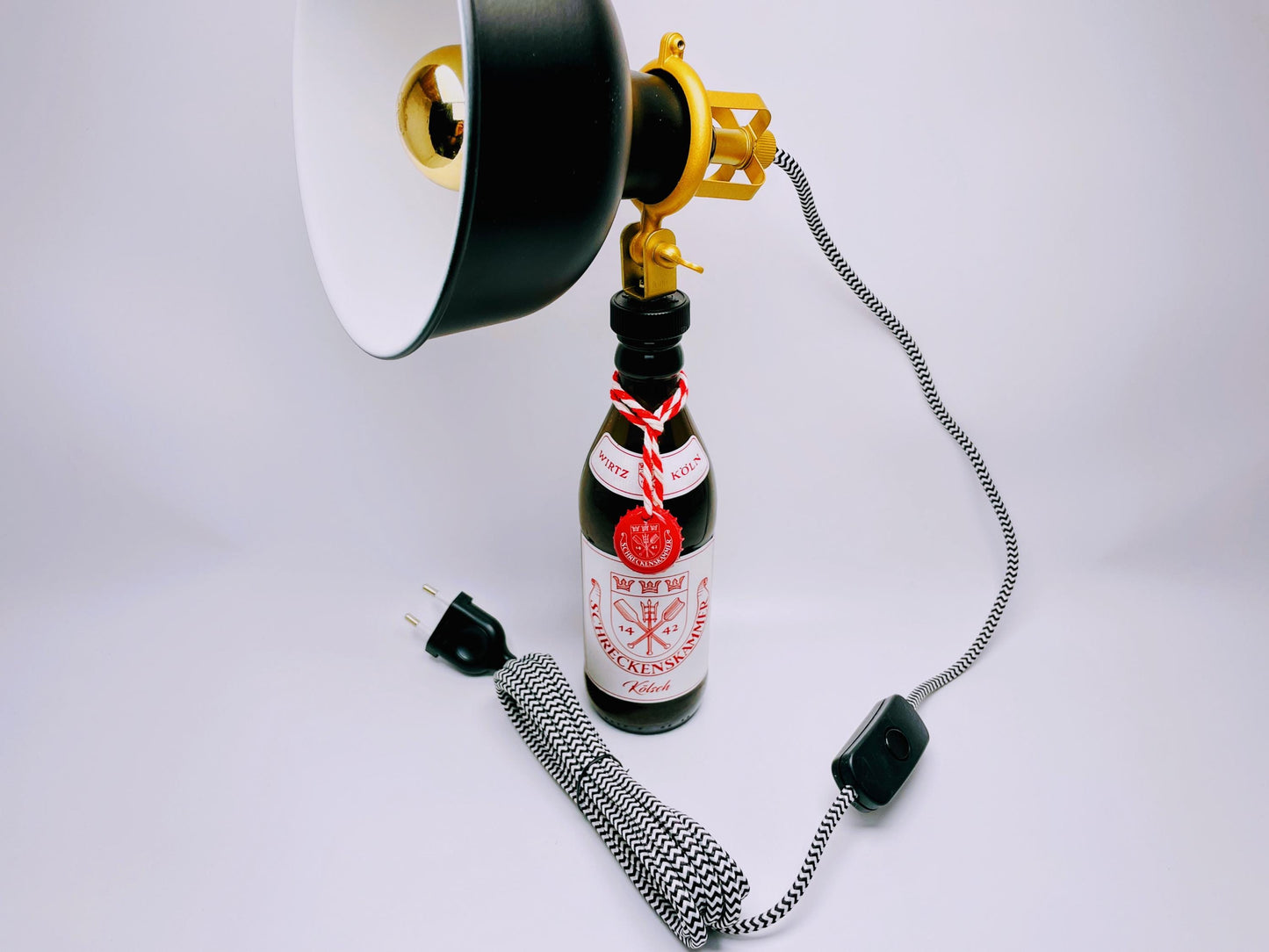 Kölsch-Lampe "Kölsche Funzel" | Handgemachte Tischlampe aus Bierflasche | Upcycling Deko-Leuchte | Perfektes Geschenk für Bier- und Köln-Fan